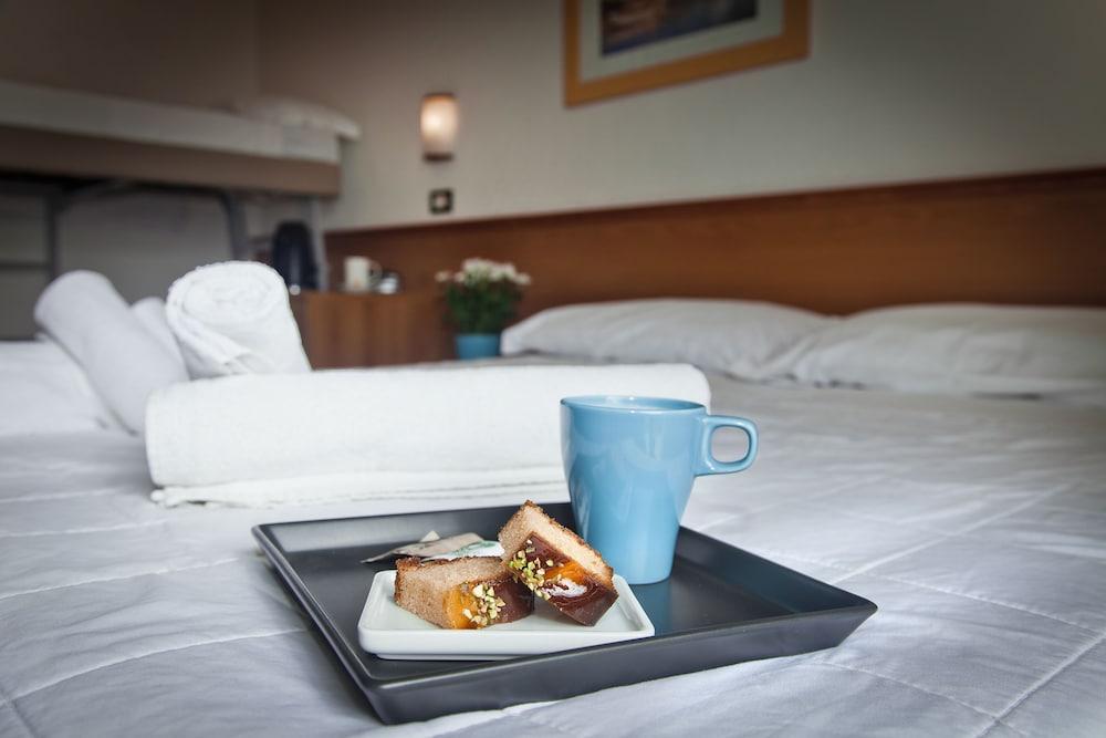 Hotel Stella D'Italia - Nuova Gestione Rimini Eksteriør billede